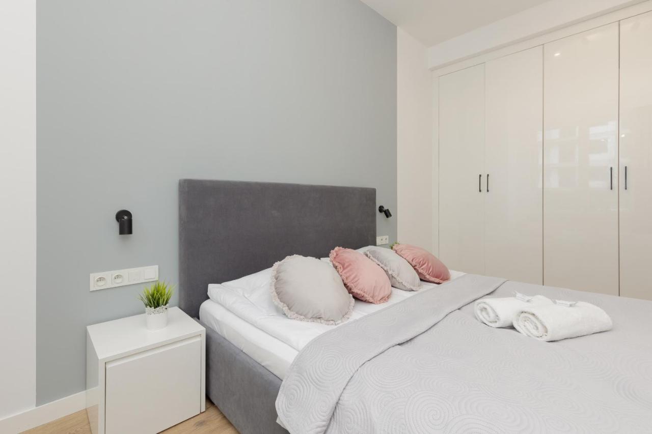 Wola Pet-Friendly Apartments With Ac Slawinska By Noclegi Renters Βαρσοβία Εξωτερικό φωτογραφία