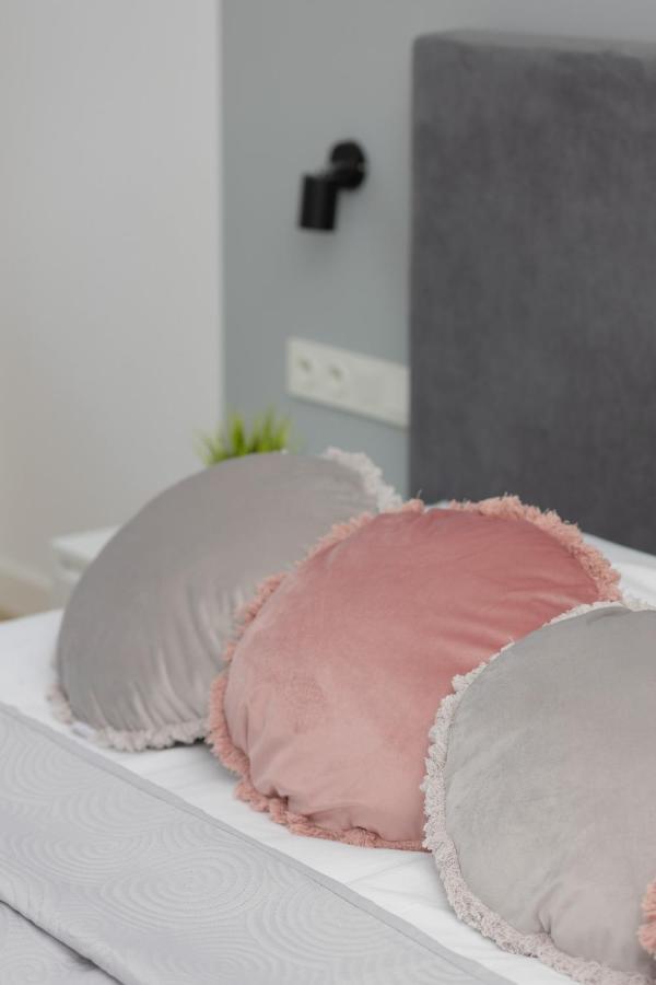 Wola Pet-Friendly Apartments With Ac Slawinska By Noclegi Renters Βαρσοβία Εξωτερικό φωτογραφία