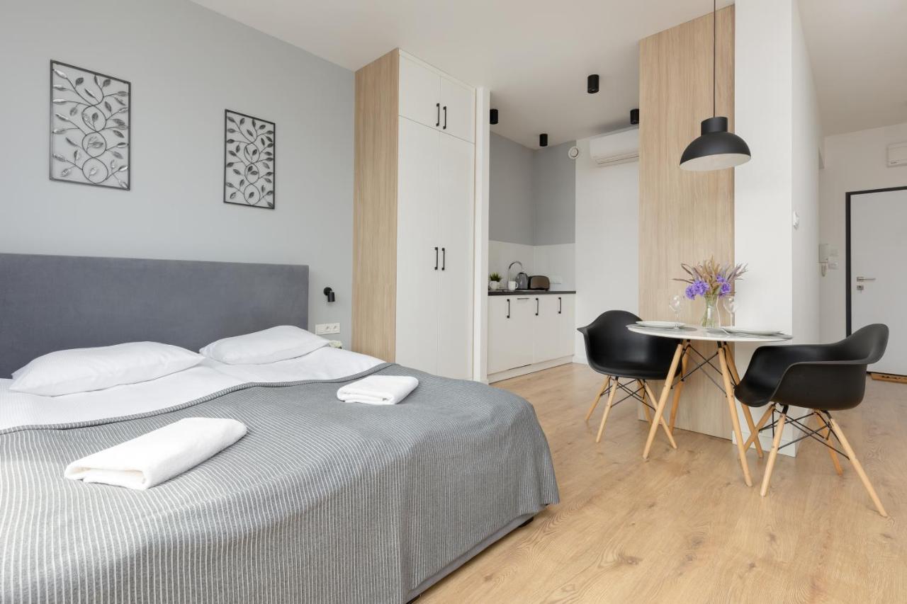 Wola Pet-Friendly Apartments With Ac Slawinska By Noclegi Renters Βαρσοβία Εξωτερικό φωτογραφία