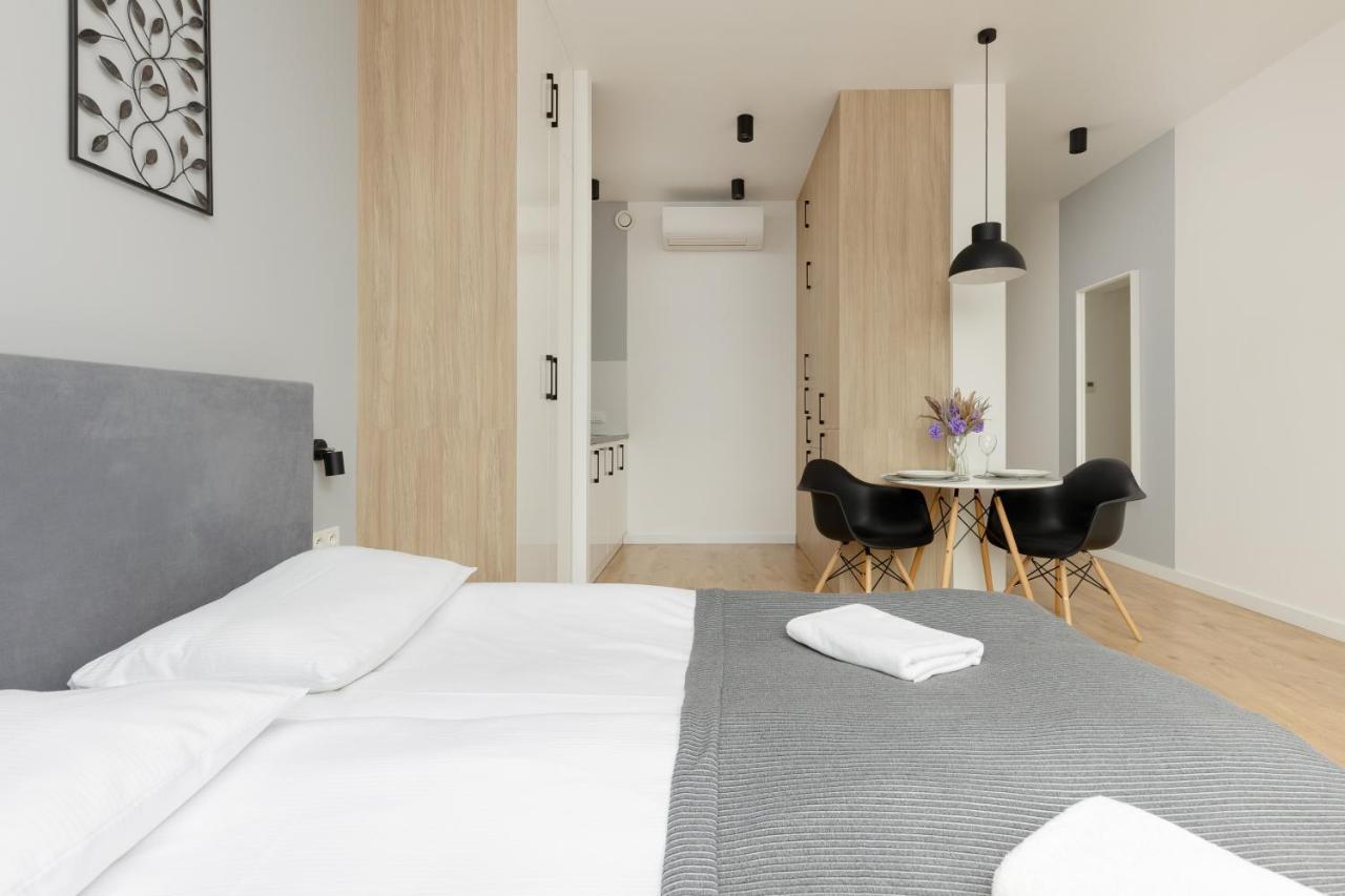 Wola Pet-Friendly Apartments With Ac Slawinska By Noclegi Renters Βαρσοβία Εξωτερικό φωτογραφία
