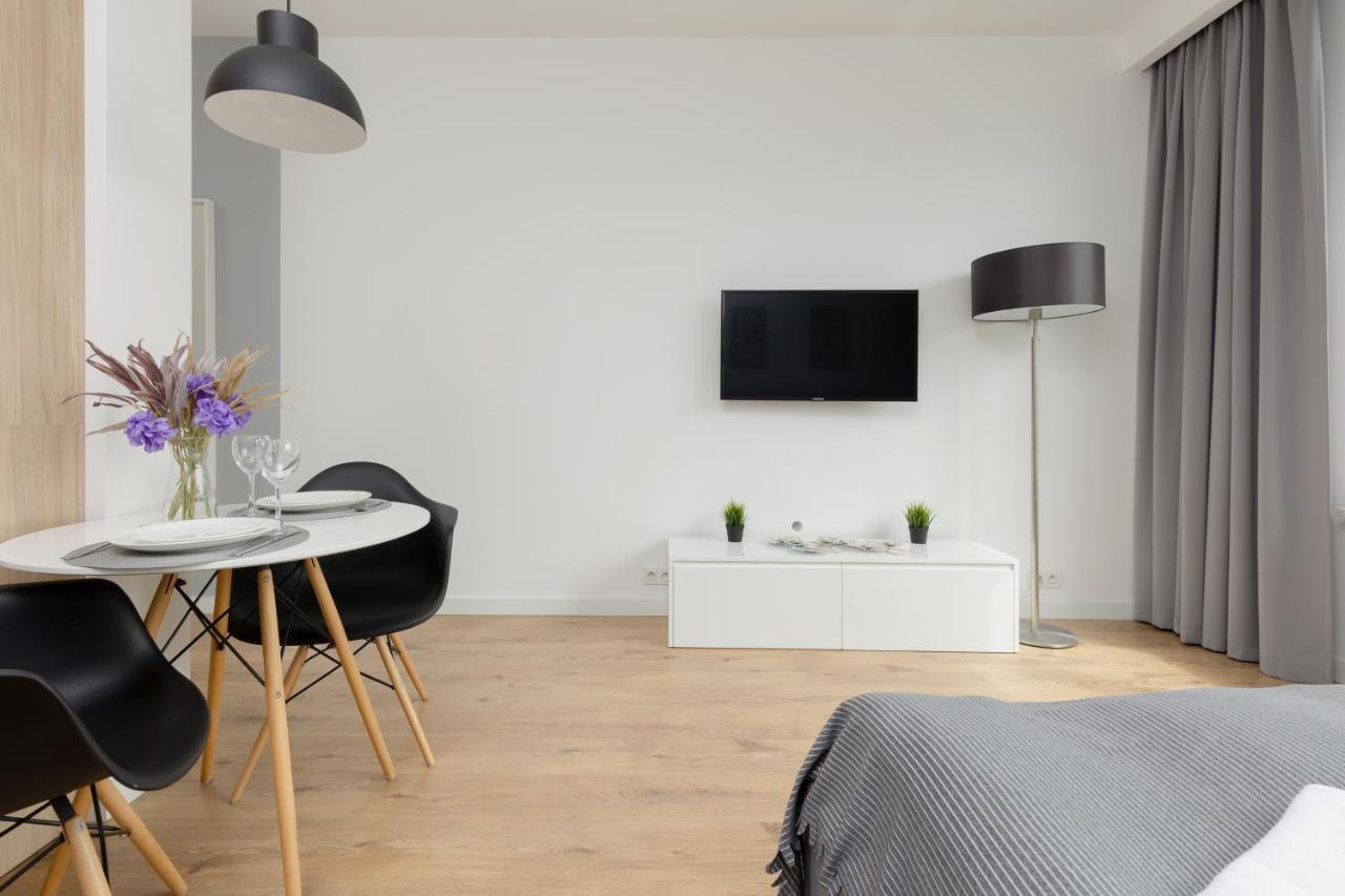 Wola Pet-Friendly Apartments With Ac Slawinska By Noclegi Renters Βαρσοβία Εξωτερικό φωτογραφία
